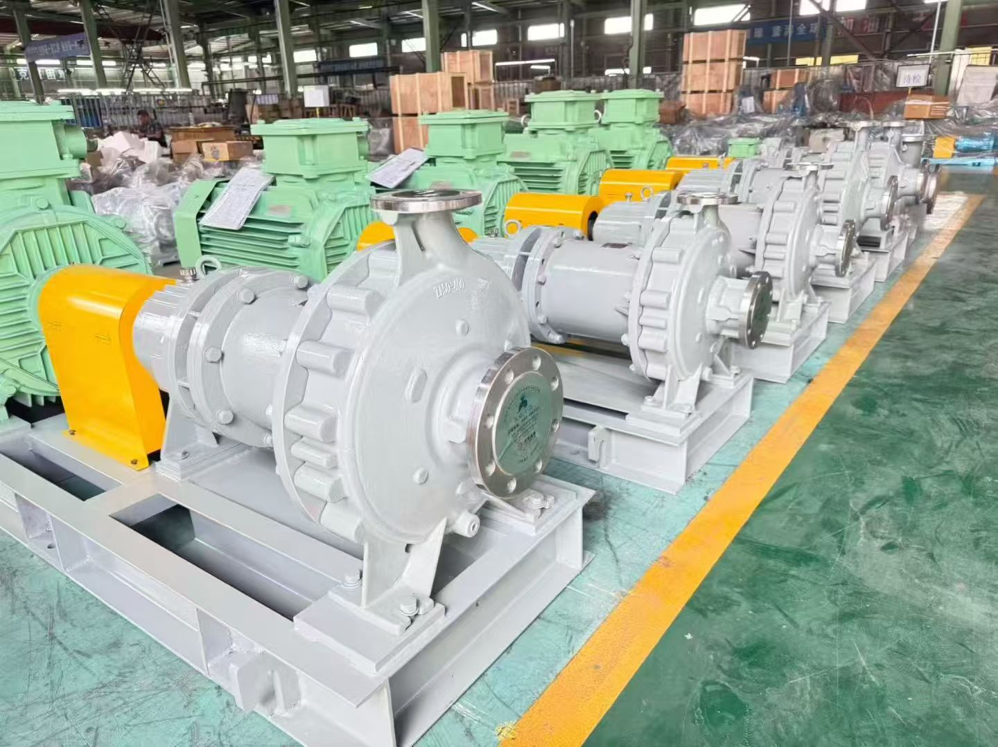 تحليل وقياس أعطال المحامل المنزلقة في مضخات الطرد المركزي متعددة المراحل